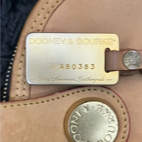 VINTAGE DOONEY & BOURKE CABRIOLET - Picture 5 of 16